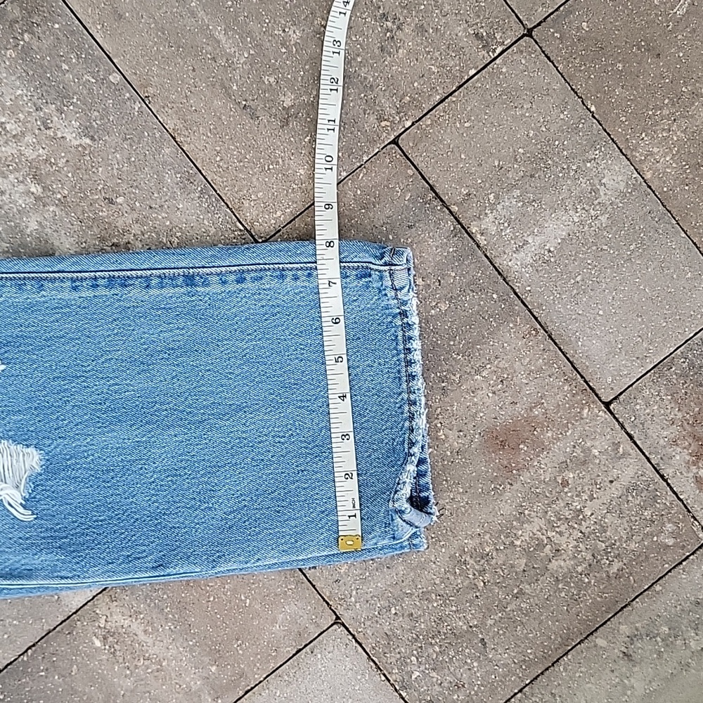 Levi's WEDGIE STRAIGHT High-Rise Light Wash Button Fly Jeans Sz 32 - Picture 9 of 12